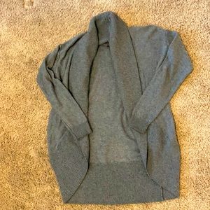 Long sleeve cardigan. Long. Gray